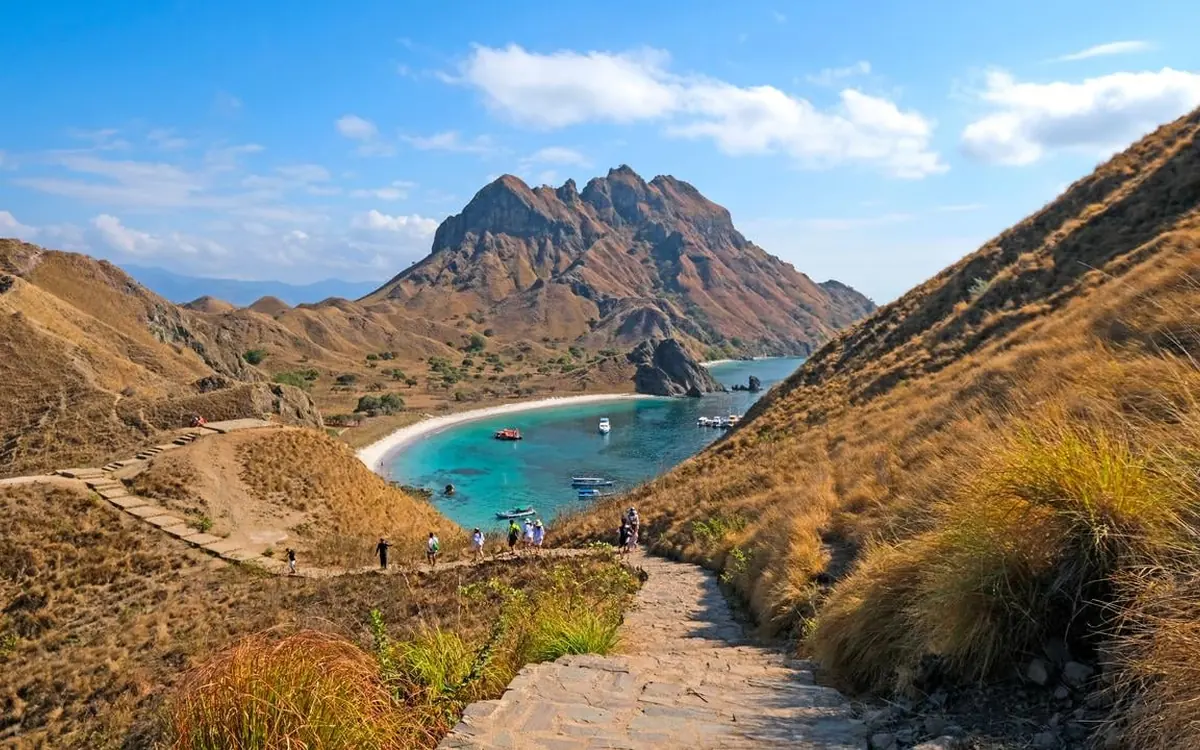 The view over the three bays of Padar Island from the ridge above